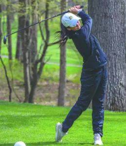 Martens, Moore pace Wildcats golfers in Illinois